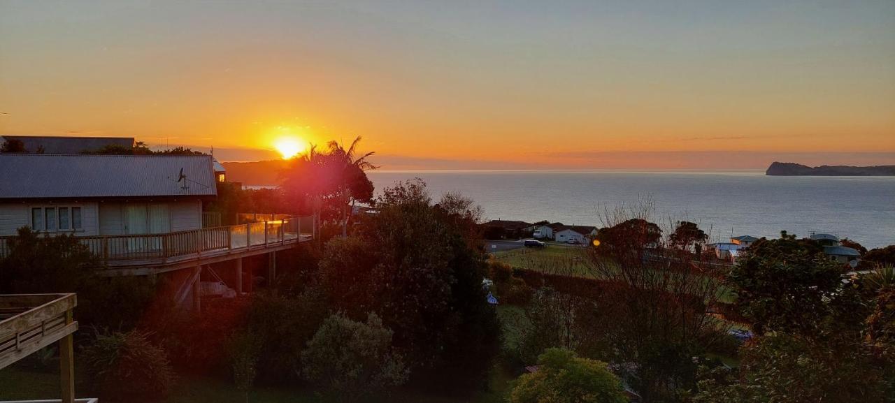 Paku Peak Ocean View Apartment Tairua Buitenkant foto